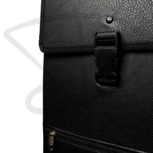 Alternative view of Maletin Cuerina A3